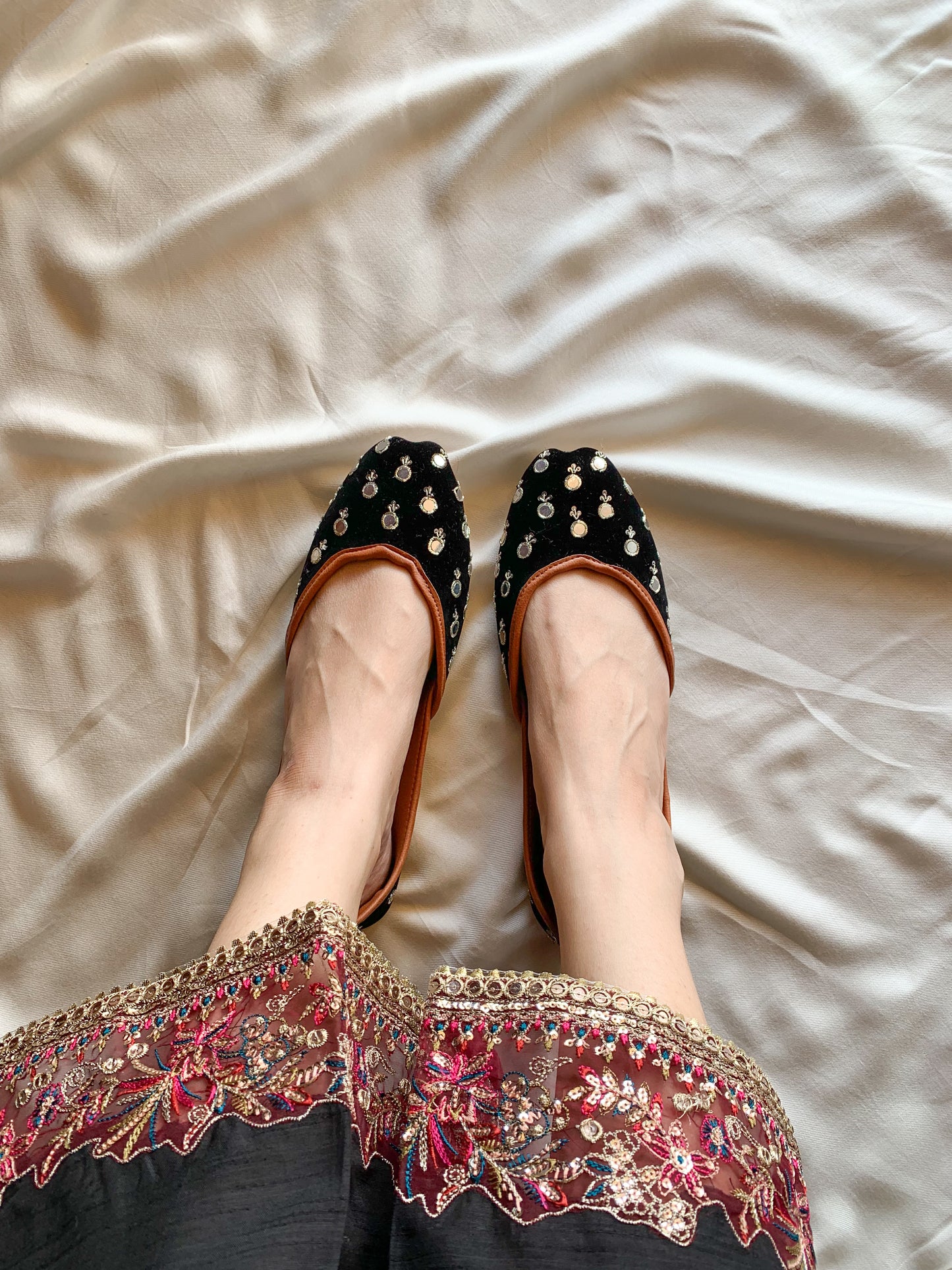 The Shab-e-Noor - Premium Handmade Leather