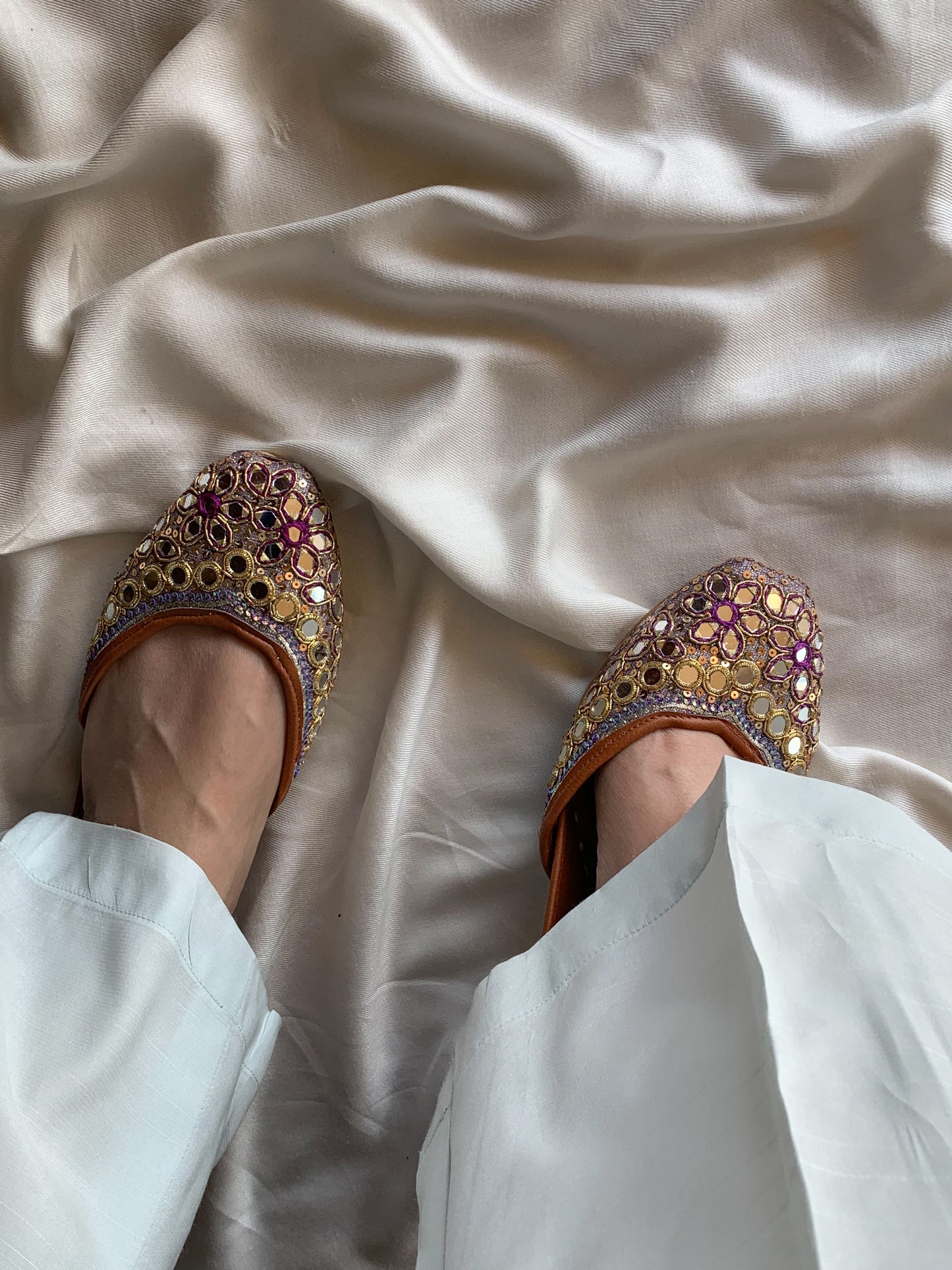 The Nilofer - Premium Handmade Leather