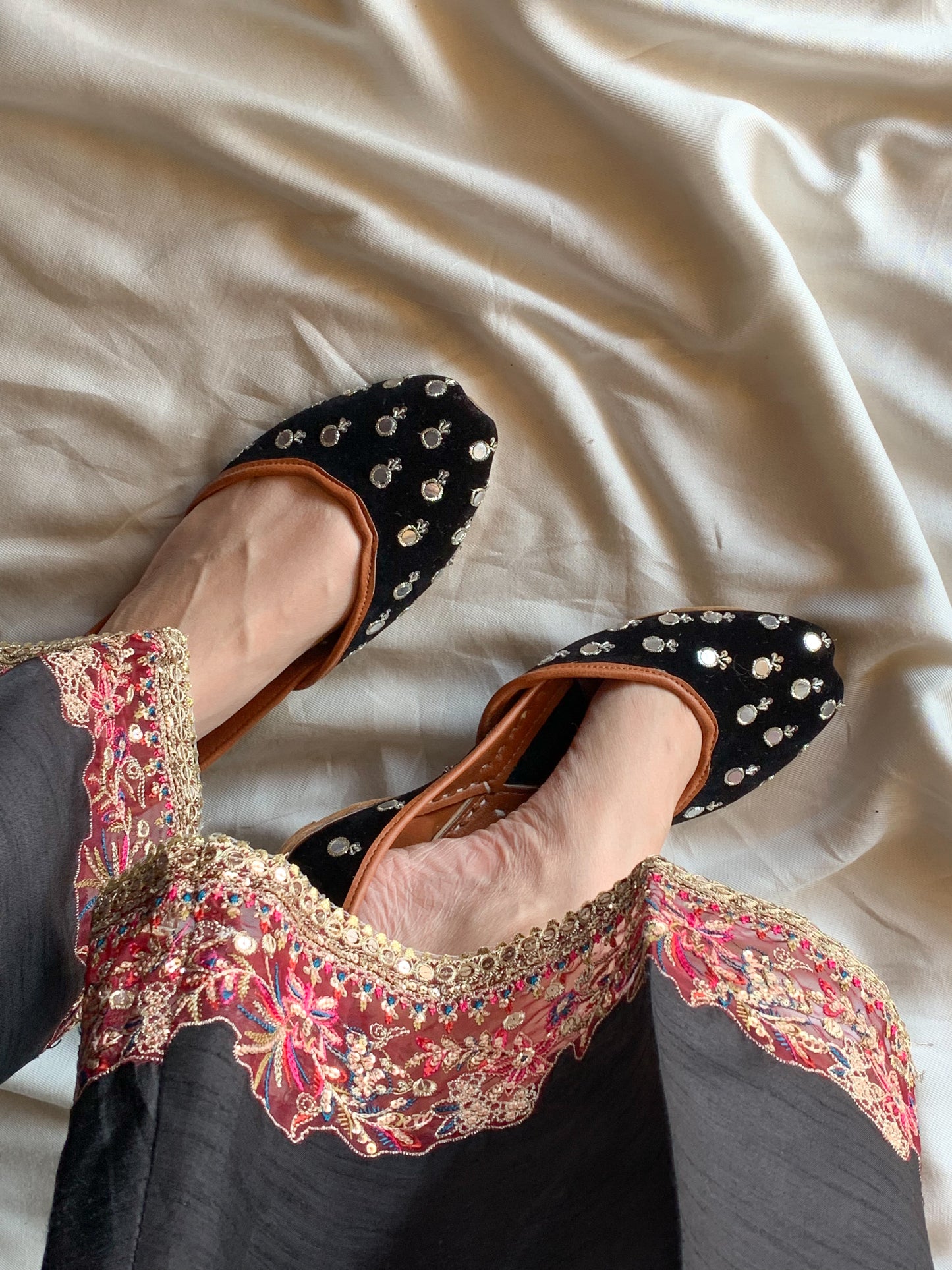 The Shab-e-Noor - Premium Handmade Leather